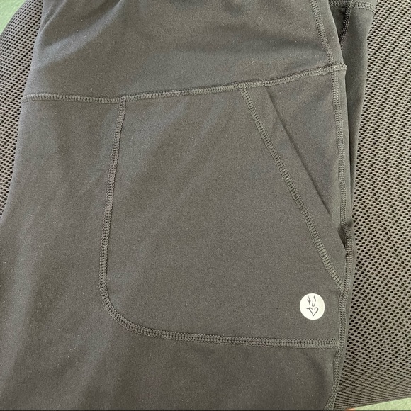 Torrid Black Full length Active Performance Core Legging With Trouser Pockets 3X - Picture 11 of 14